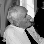 Desmond Llewelyn